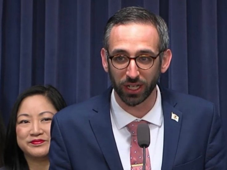 State Reps. Theresa Mah and Will Guzzardi at Thursday’s announcement of the Progressive Caucus. (Twitter/BlueRoomStream)